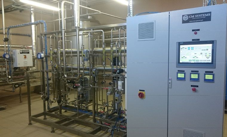Generator wody wysokooczyszczonej z kolorowym dotykowym panelem operatorskim 15”
